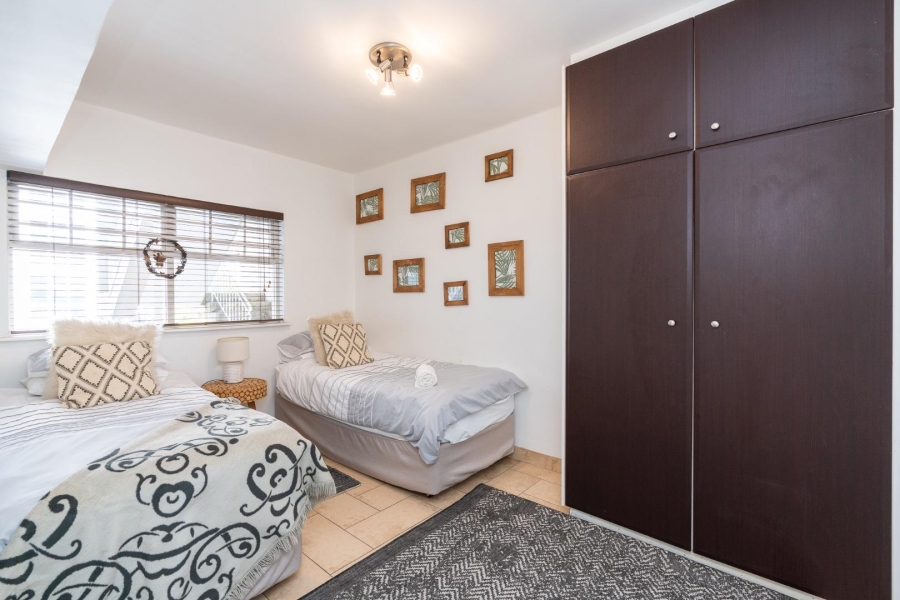 2 Bedroom Property for Sale in Green Point Western Cape